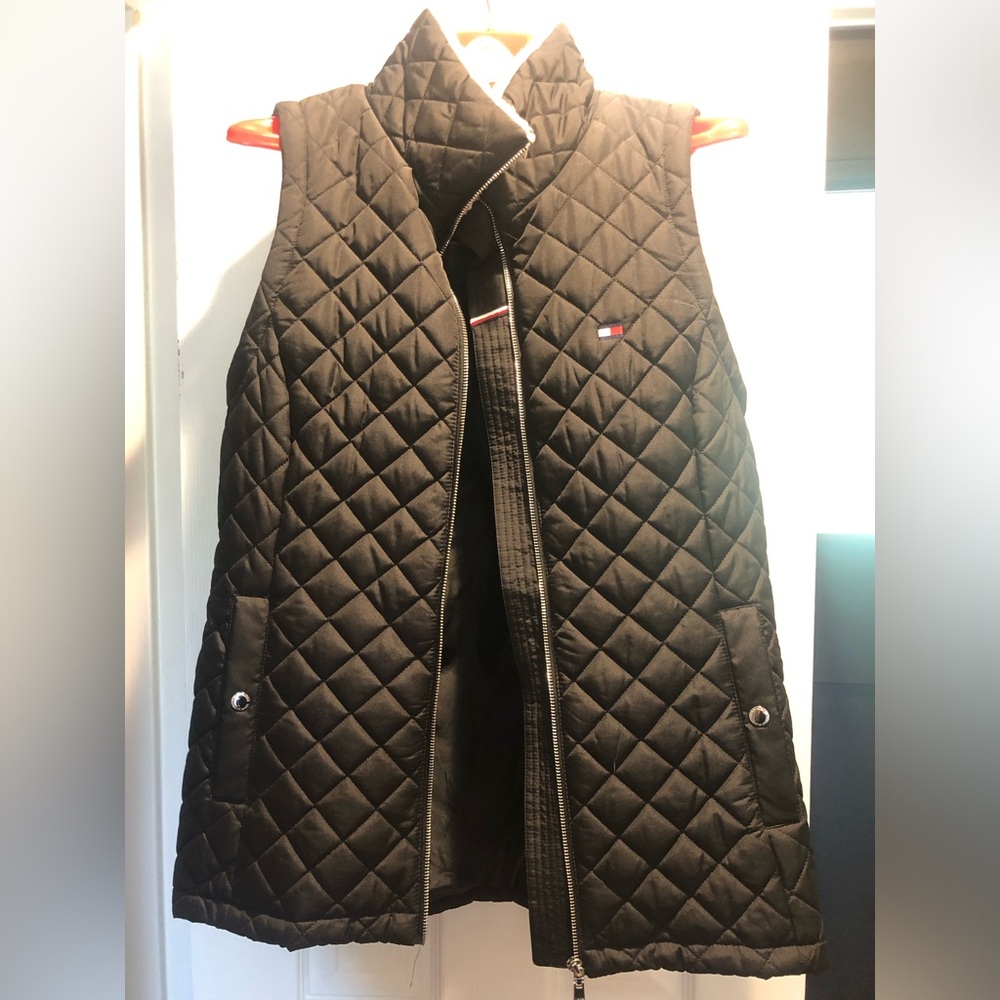 Black Tommy Hilfiger winter vest